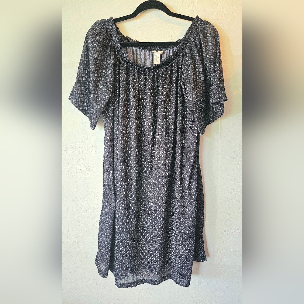 Black and Gray Patterned Dress